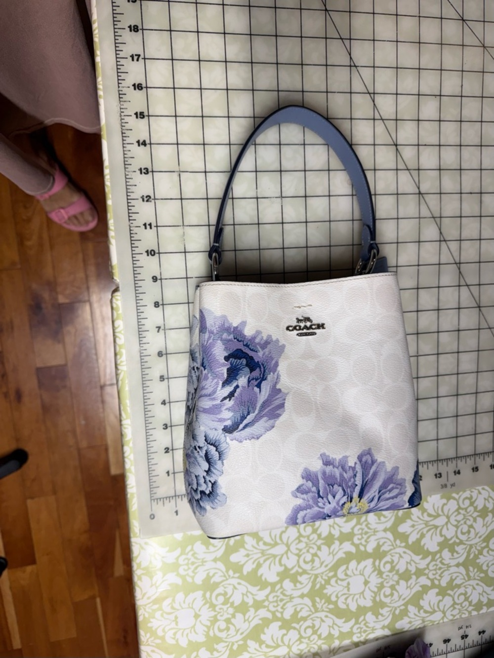 Coach White Floral Shoulder Bag with Blue Handle - Picture 4 of 9